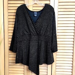 j.t.b. Chic Asymmetrical Sparkly Black Patterned Blouse